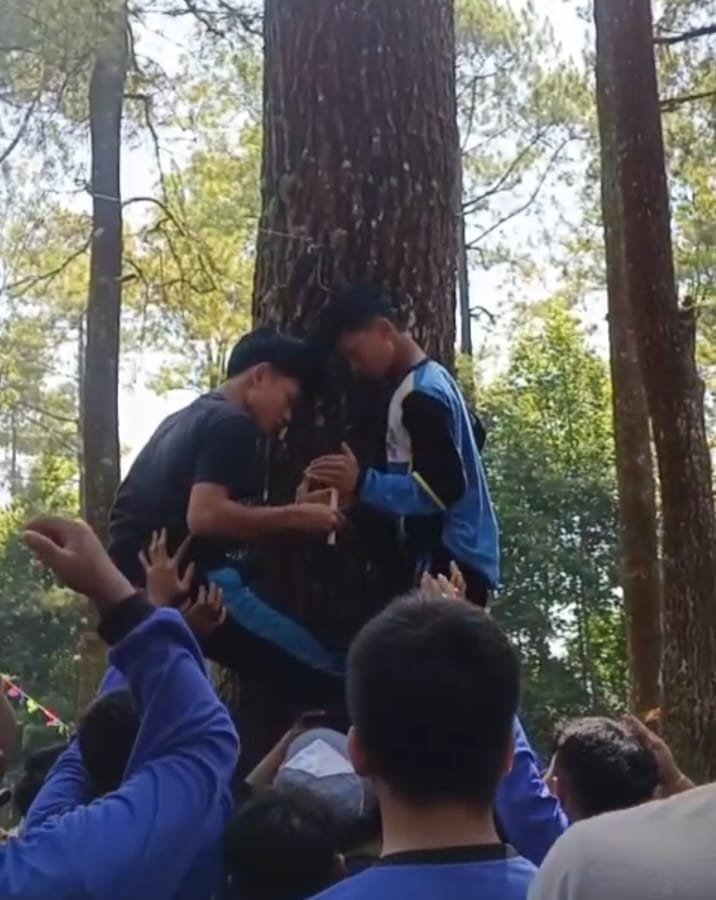 Explore Coban Rondo Closing MPLS Murid Baru SMK Mugas, Guru-Siswa Kompak Games Project